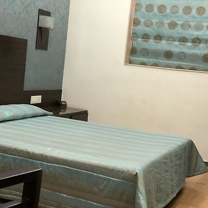 Hotel Sweet Home